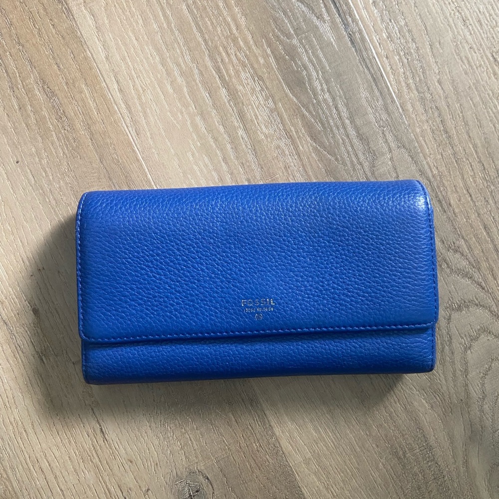 Fossil Leather Flap Wallet